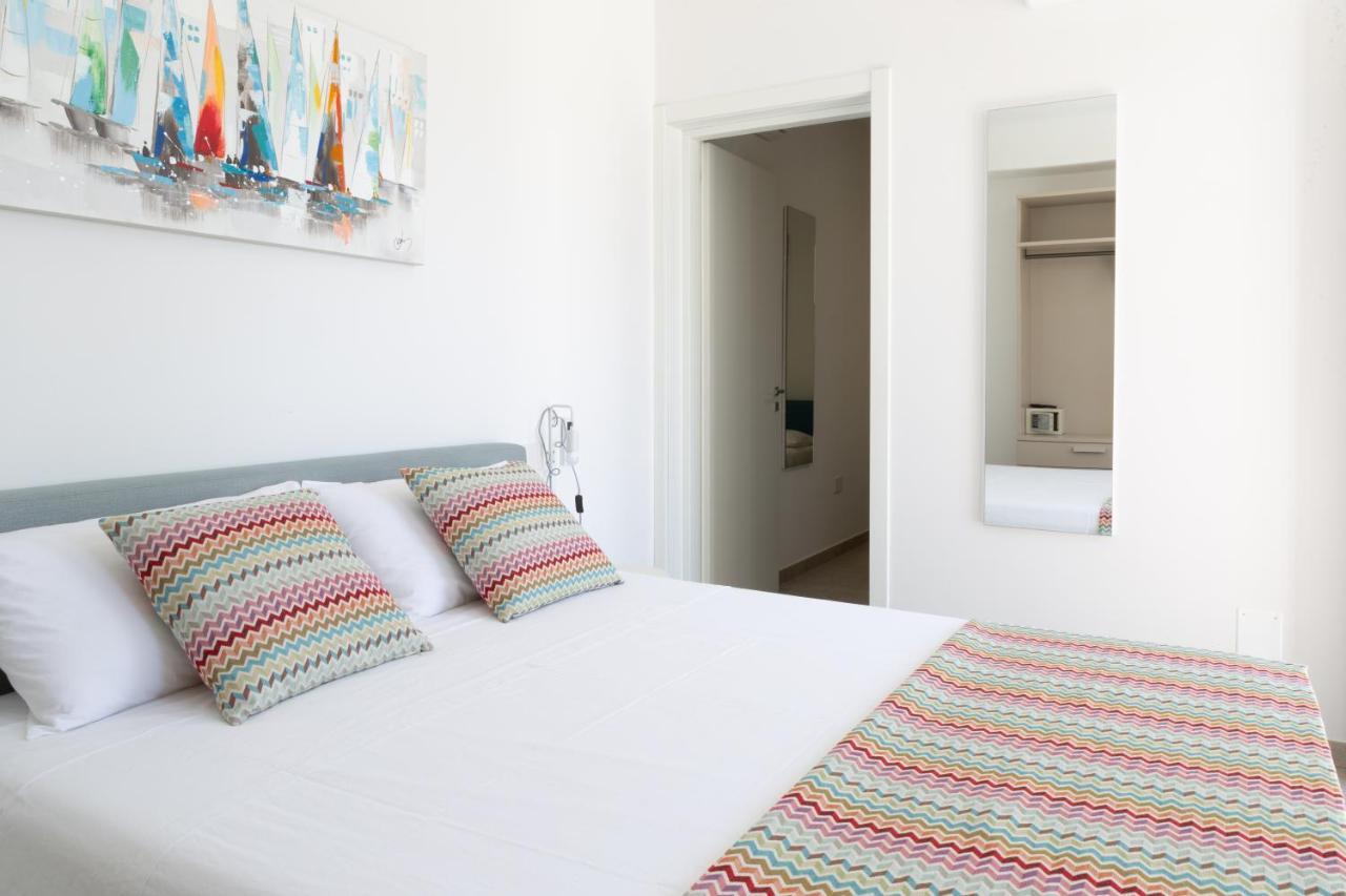 Bed and Breakfast Domus Terra Mare Torre San Giovanni Exterior foto